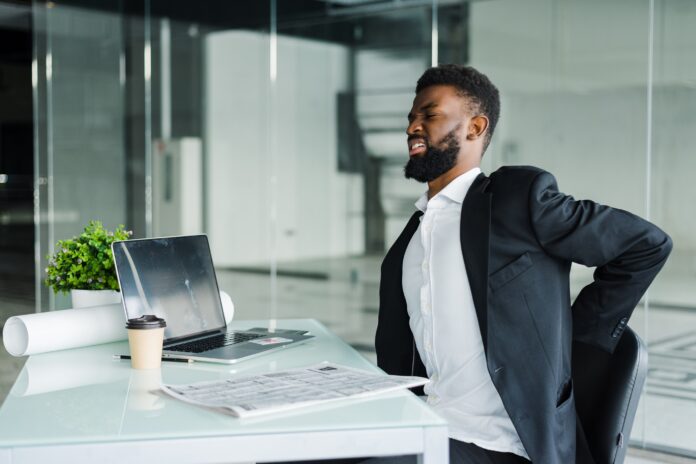 4 Exercises That Can Prevent And Relieve Pain From Computer Slouching